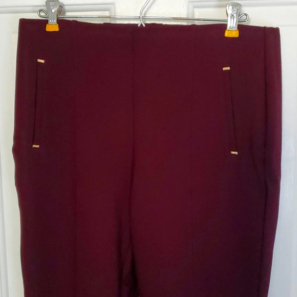 Like New Chico's Womens Stretch Pants Burgundy with Gold Accents Stretch Waist - Picture 2 of 11